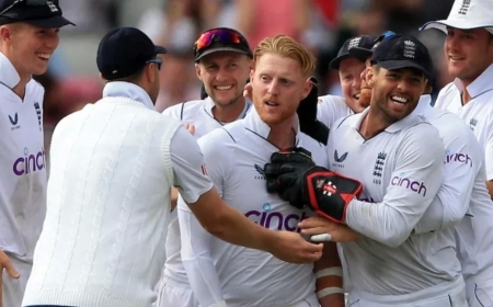 हेडिंग्ले टेस्ट: भारत के खिलाफ इंग्लैंड की प्लेइंग‑11 जारी” — चार तेज़ गेंदबाज़, एक स्पिनर और सामरिक बल्लेबाज़ी लाइनअप