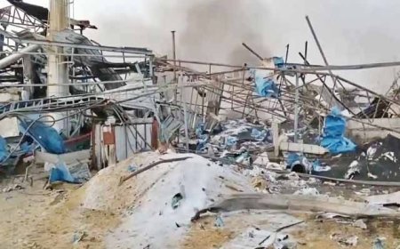 “तेलंगाना की पाशमैलारम में केमिकल फैक्ट्री में रिएक्टर ब्लास्ट — 10 की मौत, 20 से अधिक घायल; बड़ी जांच शुरू”