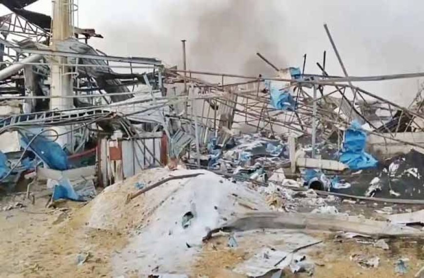 “तेलंगाना की पाशमैलारम में केमिकल फैक्ट्री में रिएक्टर ब्लास्ट — 10 की मौत, 20 से अधिक घायल; बड़ी जांच शुरू”