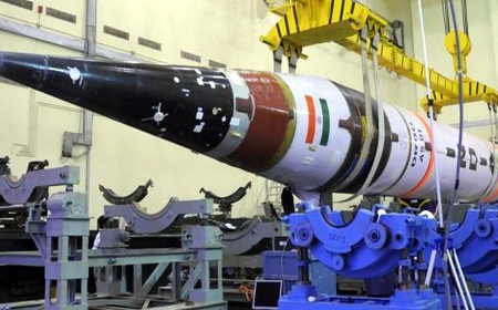 “भारत अमेरिका जैसे ‘बंकर-बस्टर’ मिसाइल बना रहा है — Agni‑5 आधारित हथियार 80‑100 मीटर अंदर तक पैठ सकेगा”