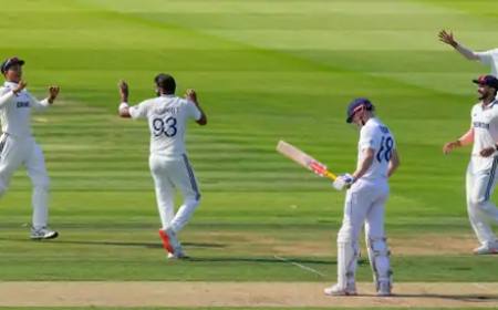 तीसरे टेस्ट के पहले दिन लार्ड्स मैदान पर इंग्लैंड ने स्थिर शुरुआत के बाद 251/4 का स्कोर बनाया