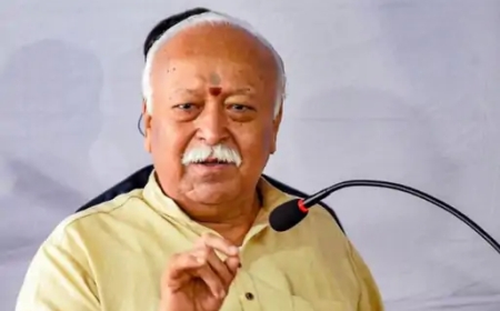 “भागवत बोले – ‘आज जो इतिहास पढ़ाया जाता है, वह पश्चिमी दृष्टिकोण से लिखा गया है’”