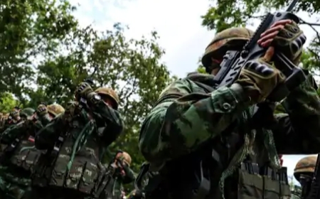 “थाईलैंड ने कंबोडिया के सैन्य ठिकानों पर F‑16 से हवाई हमले किए”