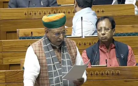 “राष्ट्रपति ने कहा—संविधान से ‘समाजवाद’ और ‘धर्मनिरपेक्ष’ शब्द नहीं हटाए जाएंगे”