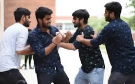 मराठी में बोलने को कहने पर छात्र की पिटाई, विद्यालय प्रशासन पर उठा सवाल