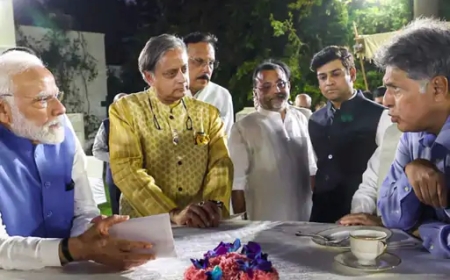 ऑपरेशन सिंदूर पर बहस से दूर रहे शशि थरूर और मनीष तिवारी — कांग्रेस की रणनीति पर राजनीति तेज़