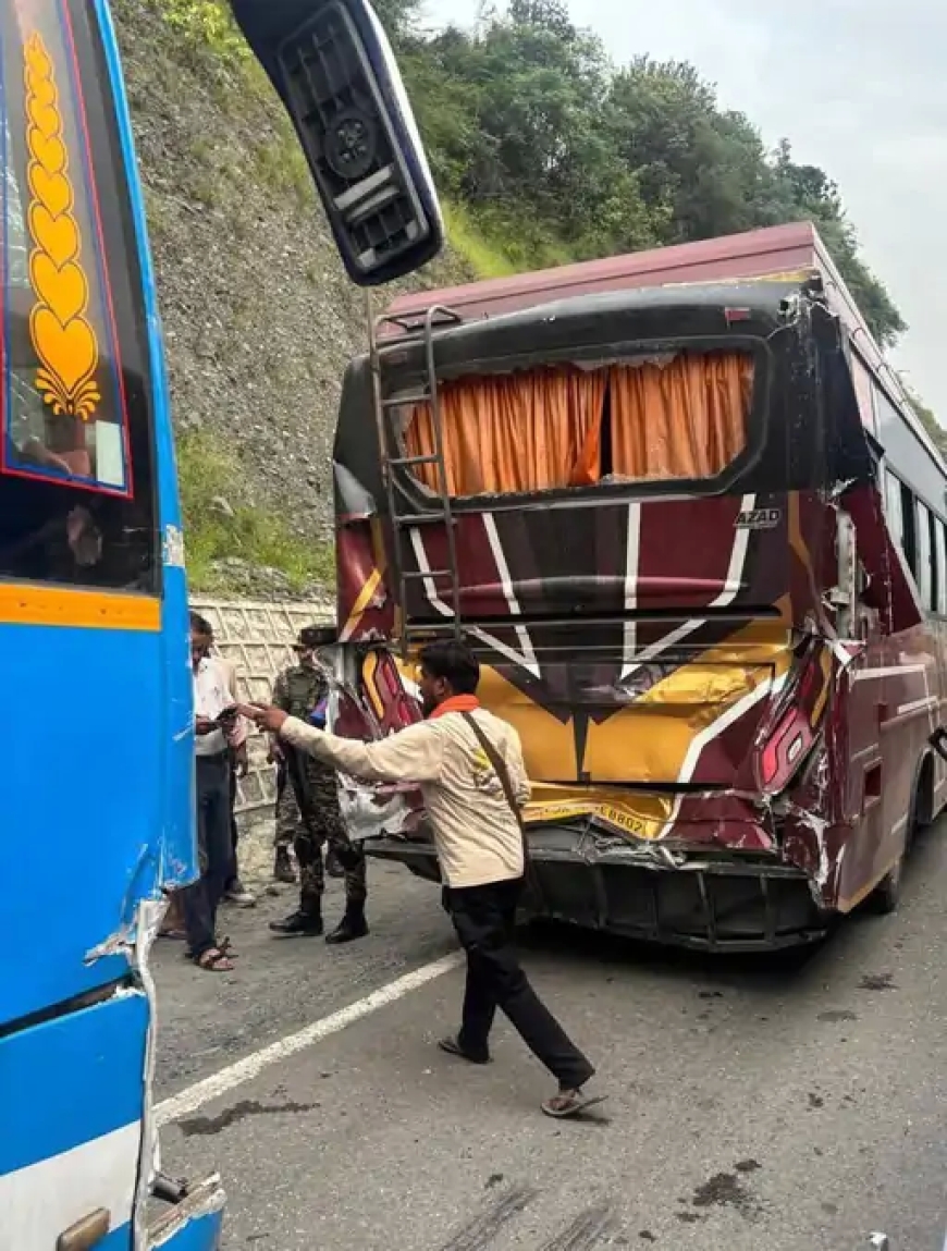 अमरनाथ यात्रा में चंदरकोट के पास बसों की टक्कर—36 यात्री हल्के रूप से घायल