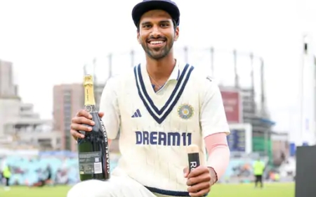 इंग्लैंड में सीरीज बराबर करने के बाद टीम इंडिया घर लौटी