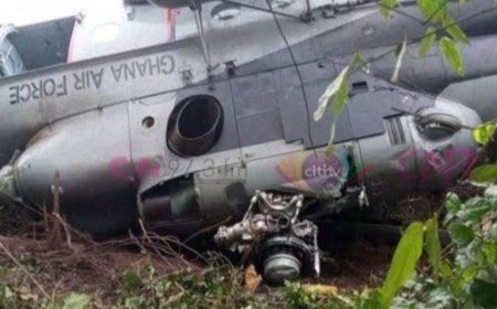 घाना में हेलिकॉप्टर क्रैश — रक्षा और पर्यावरण मंत्री सहित 8 की दर्दनाक मौत