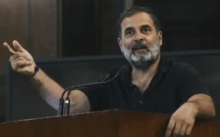 राहुल गांधी का आरोप: देश को मध्यकाल में धकेला जा रहा है