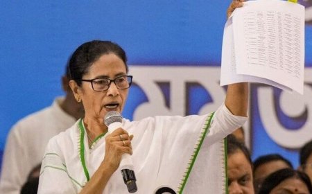 पश्चिम बंगाल: तृणमूल कांग्रेस का चुनाव आयोग पर पक्षपात का आरोप