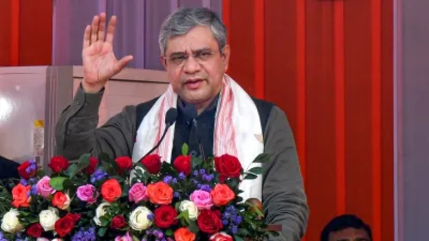 दिल्ली भगदड़—रेल मंत्री बोले, सामान गिरने से हुआ हादसा; बयान में 'भगदड़' शब्द का जिक्र नहीं