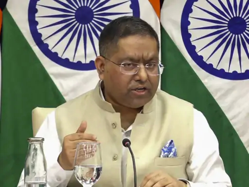 ट्रम्प की टैरिफ बढ़ाने की धमकी पर भारत बोला — “अमेरिका भी रूस से यूरेनियम, खाद ले रहा है"