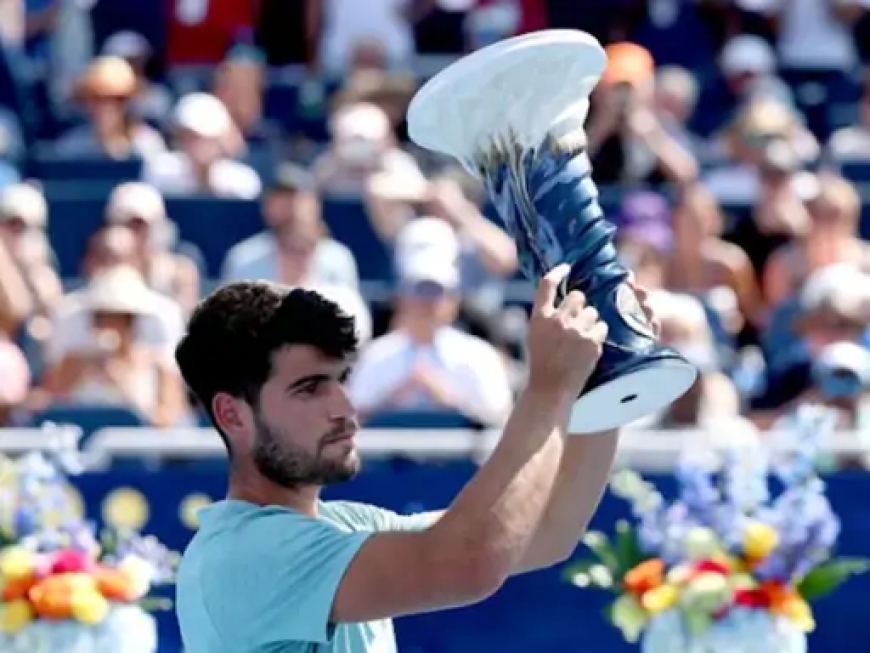 कार्लोस अल्काराज़ ने सिनसिनाटी मास्टर्स 2025 का खिताब जीता—फाइनल में जिनक साथी सिनर की बीमारी के कारण मैच बीच में रिटायरमेंट"