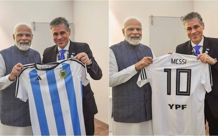 जन्मदिन पर मोदी को मेसी का अनोखा तोहफा: वर्ल्ड कप जर्सी