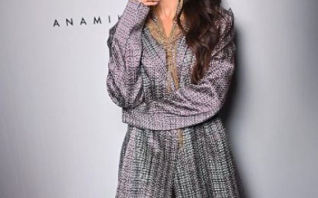 लंडन फैशन वीक में अनामिका खन्ना के लिए रैम्प पर उतरीं जैकलीन फर्नांडीस, स्टाइल और एलीगेंस का बना मिसाल