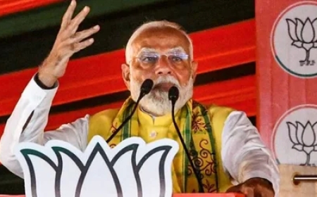 मोदी का कांग्रेस पर हमला: “कांग्रेस अपनी हरकतों से बाज नहीं आ रही”