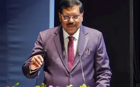 सीजेआई बोले — डिजिटल युग में लड़कियां सबसे ज्यादा असुरक्षित, ऑनलाइन स्पेस बन रहा नया खतरा