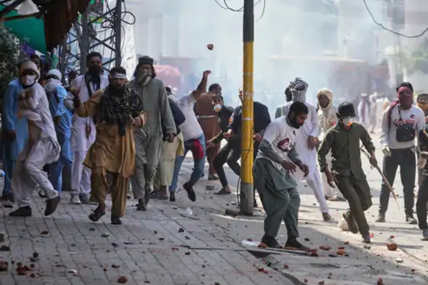 पाकिस्तान में पुलिस फायरिंग में 250 मौतों का दावा — सत्य, विवाद और प्रतिक्रियाएँ