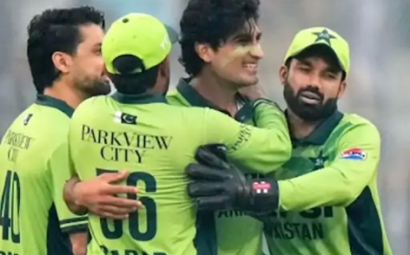 पाकिस्तान क्रिकेटर नसीम शाह के घर पर फायरिंग – अब तक क्या सामने आया?