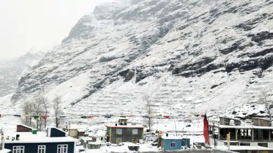 जम्मू-कश्मीर, उत्तराखंड और हिमाचल में बर्फबारी, तापमान माइनस में – पहाड़ों पर सफेद चादर, मैदानी इलाकों में शीतलहर का अलर्ट