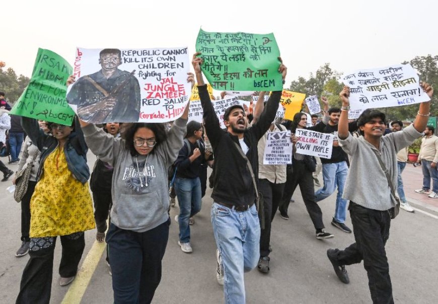 राष्ट्रीय स्मारक पर सुरक्षा सेंध, नक्सली हिड़मा के पोस्टर से दिल्ली पुलिस सतर्क