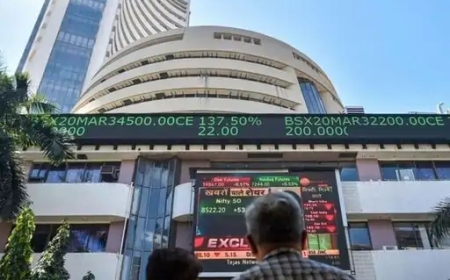 शेयर बाजार में हल्की गिरावट, सेंसेक्स 54 अंक फिसलकर 85,213 पर बंद