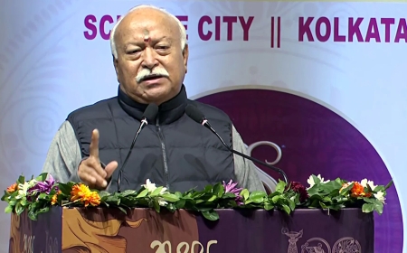 लिव-इन पर भागवत का बयान: “आप जिम्मेदारी लेने को तैयार नहीं”