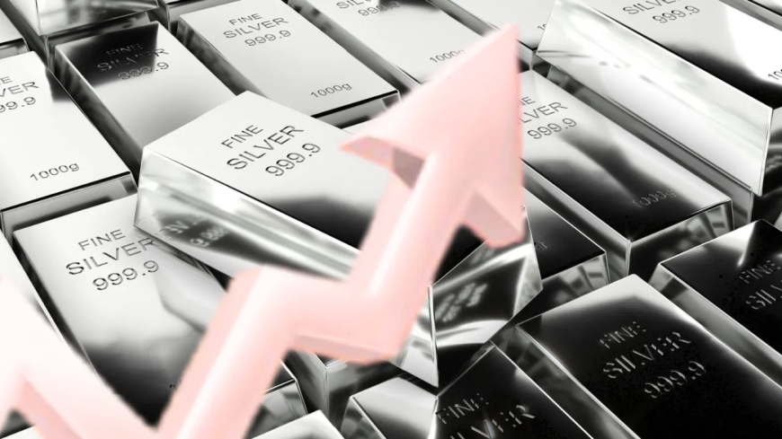 चांदी ने बनाया नया इतिहास, ₹2.46 लाख प्रति किलो के ऑल-टाइम हाई पर पहुंची कीमत