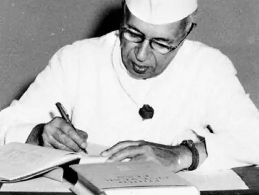 दस्तावेज़ों पर टकराव: सरकार का आरोप—नेहरू से जुड़े काग़ज़ात सोनिया गांधी ने अब तक नहीं लौटाए