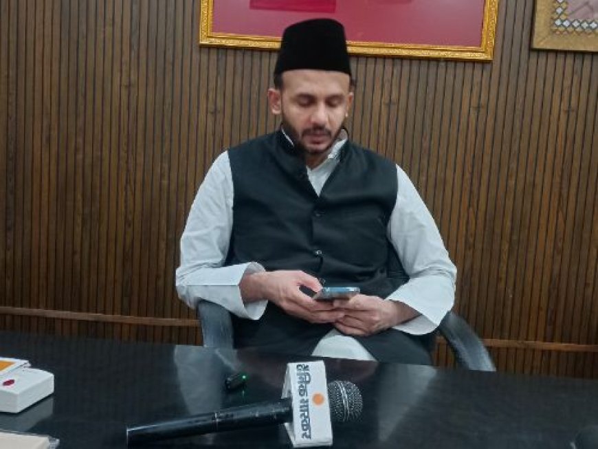 इमाम का बयान—जहां ‘वंदे मातरम्’ अनिवार्य, वहां से बच्चों को निकालें