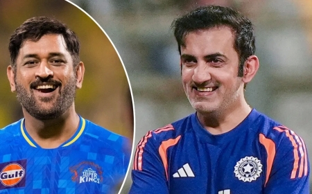 धोनी बोले— “कोच साहब, आप पर मुस्कुराहट अच्छी लगती है”: मैदान पर दिखी सम्मान और भरोसे की झलक