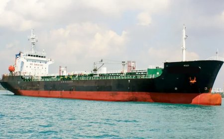 होर्मुज जलडमरूमध्य से गुजर सकेंगे भारतीय जहाज, ईरान की मंजूरी का दावा