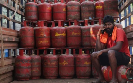 गैस सिलेंडर KYC में बड़ा खुलासा: बिना बुकिंग हो रही थी डिलीवरी