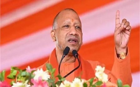 ‘पड़ोसी संकट में, भारत विकास की राह पर’: CM योगी का बड़ा बयान