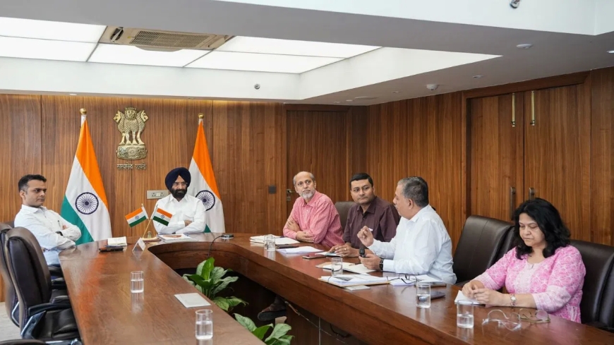 दिल्ली में प्रदूषण से निपटने के लिए 22 नई मशीनों का ट्रायल, हवा साफ करने की बड़ी तैयारी