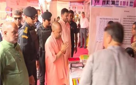 काशी से शिक्षा का शंखनाद: CM योगी ने ‘स्कूल चलो अभियान’ की शुरुआत कर हर बच्चे को स्कूल से जोड़ने का लक्ष्य रखा