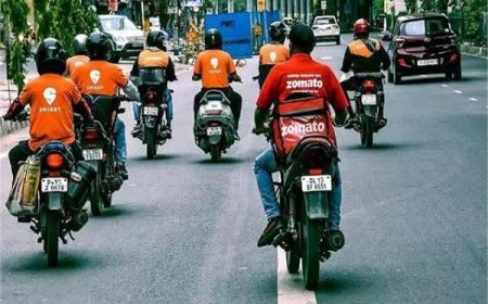 दिल्ली सरकार का बड़ा फैसला: गिग वर्कर्स के लिए रेस्ट सेंटर और सस्ते भोजन की सुविधा, 717 परिवारों को मिला पक्का घर