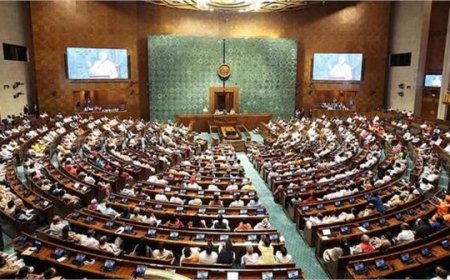 INDIA गठबंधन का संसद में सख्त रुख—महिला आरक्षण और परिसीमन बिल पर टकराव तेज