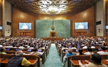 ऐतिहासिक कदम—आधी रात से लागू हुआ महिला आरक्षण कानून 2023, संसद में बढ़ेगी महिलाओं की भागीदारी