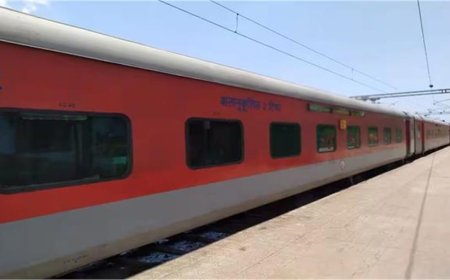 लापरवाही बनी जानलेवा: चलती ट्रेन पकड़ने की कोशिश में मां की मौत, बच्चे का हाथ कटा