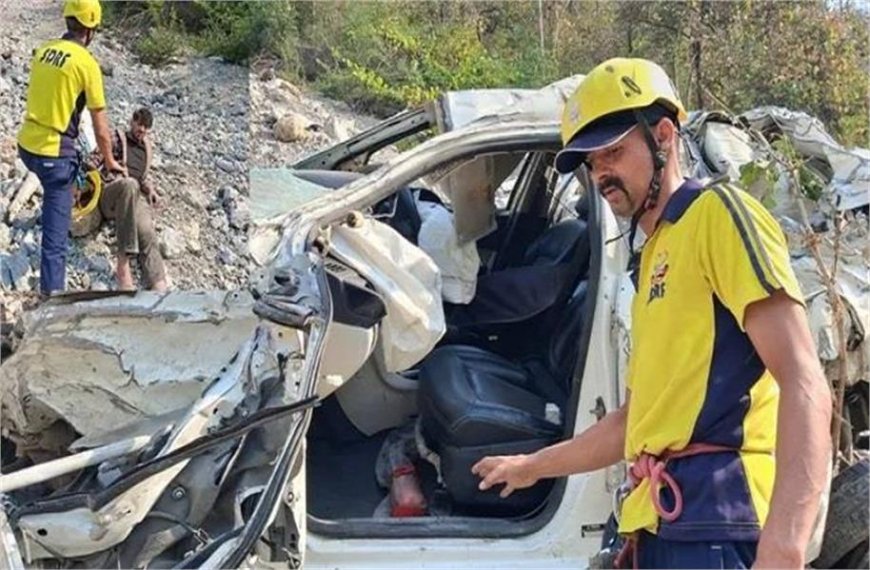 बदरीनाथ हाईवे पर भीषण हादसा: 400 मीटर गहरी खाई में गिरी कार, दिल्ली की युवती लापता