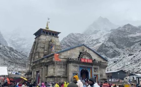 केदारनाथ में भारी बर्फबारी के बीच उमड़ा आस्था का सैलाब: 3 लाख से अधिक श्रद्धालुओं ने किए दर्शन