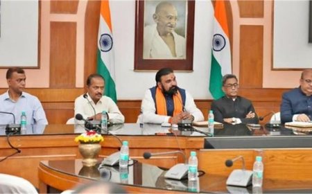 CM सम्राट चौधरी ने बिहार में विकास योजनाओं को दी नई रफ्तार, कैबिनेट बैठक में 18 बड़े प्रस्तावों पर लगी मुहर