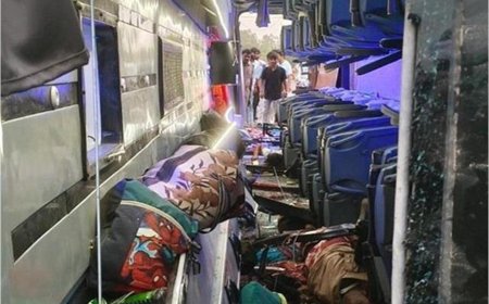 यूपी एक्सप्रेस-वे पर भीषण सड़क हादसा, AC बस पलटने से 6 लोगों की मौत