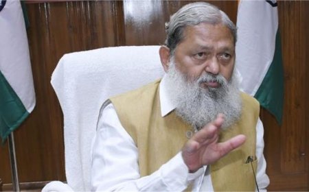 1912 हेल्पलाइन को लेकर विज सख्त: अधिकारियों को दिए त्वरित समाधान के निर्देश, लापरवाही पर कार्रवाई की चेतावनी