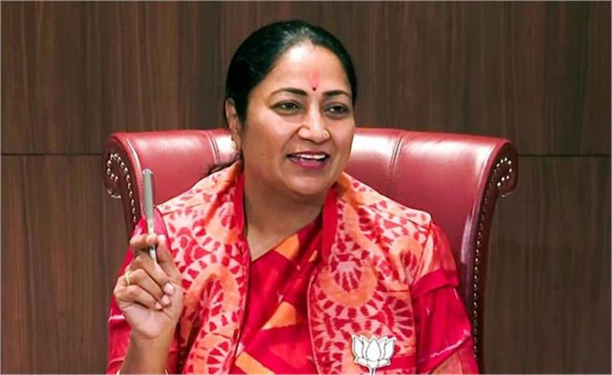 कोलकाता पहुंचीं दिल्ली की CM रेखा गुप्ता, शपथ ग्रहण समारोह से पहले बोलीं- ‘आज बंगाल का दिन है’