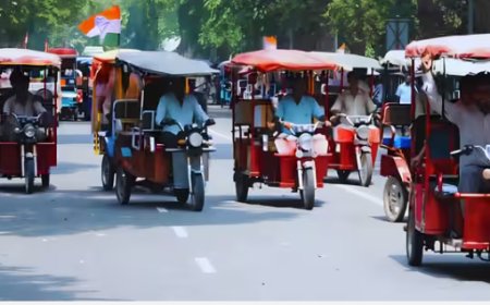 दिल्ली की सड़कों पर अब अधिकतम 2.5 लाख ई-रिक्शे चलाने का प्रस्ताव