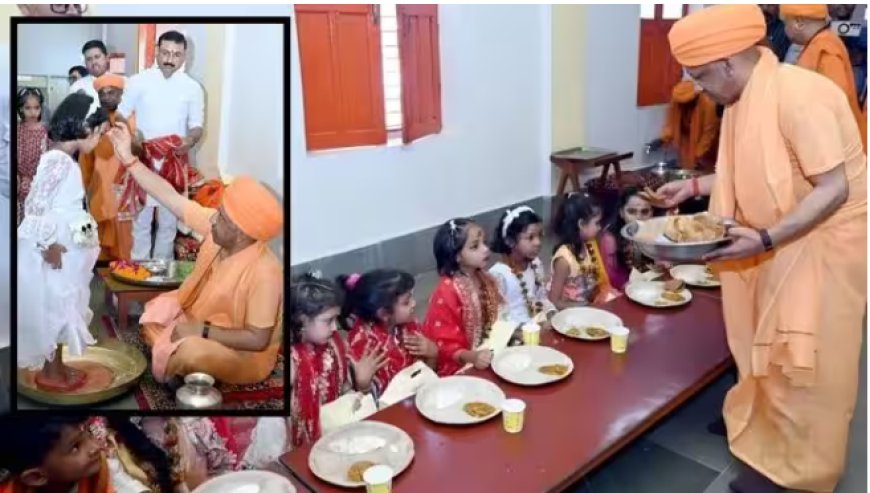 महानवमी पर गोरखपुर में सीएम योगी ने किया कन्या पूजन